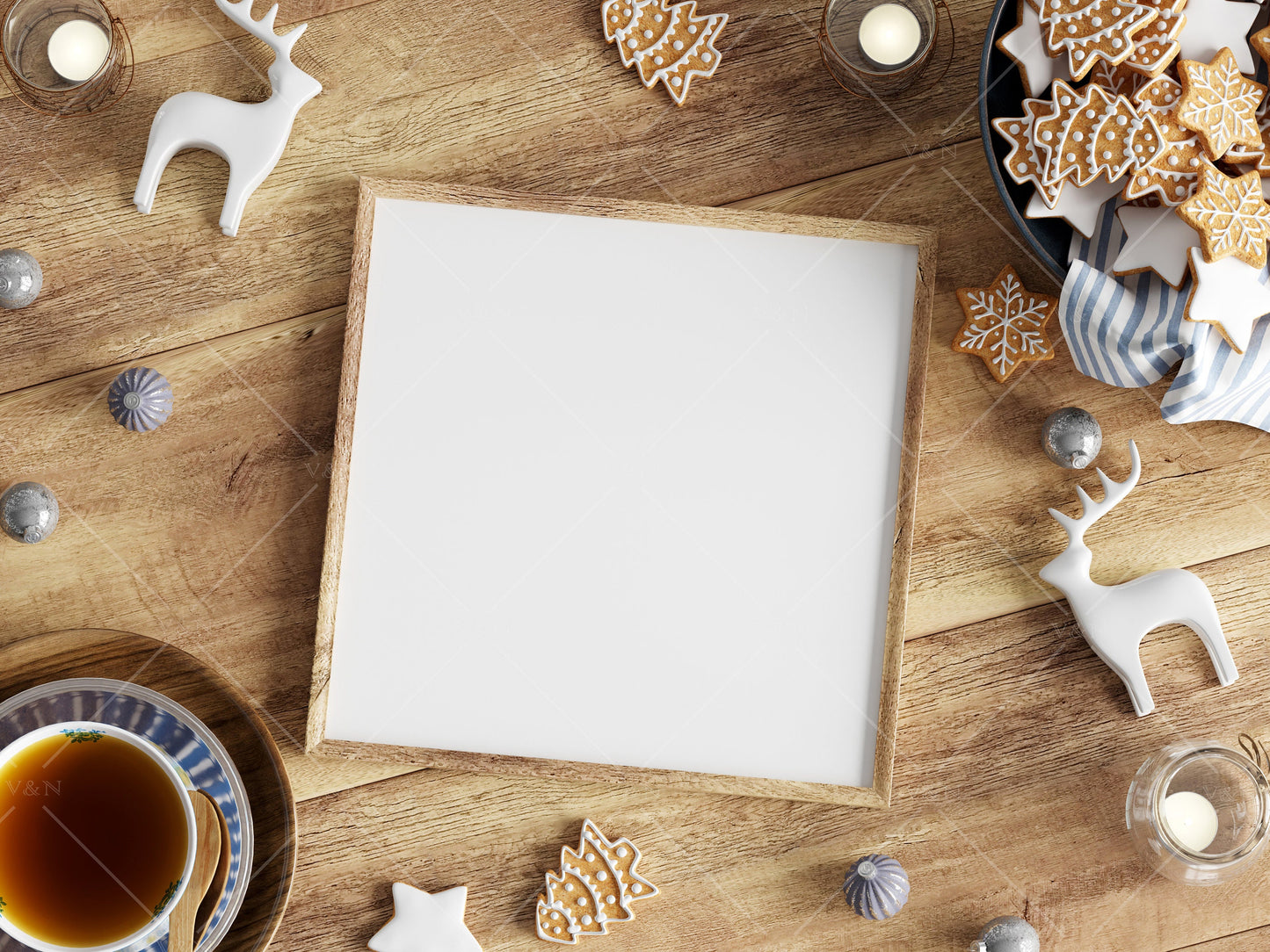 Christmas Frame Mockup 1:1 ratio, Minimalist Frame Mockup, Wooden Frame Mockup Christmas, PSD JPG PNG